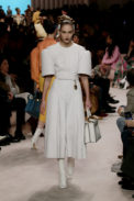 32_fendi_woman_fw_20_21