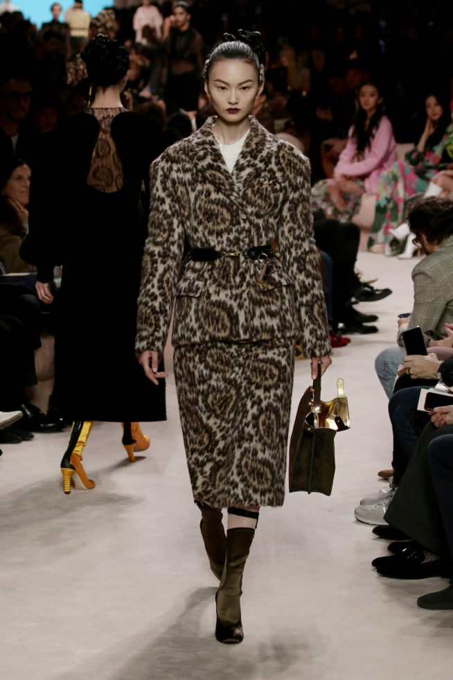37_fendi_woman_fw_20_21
