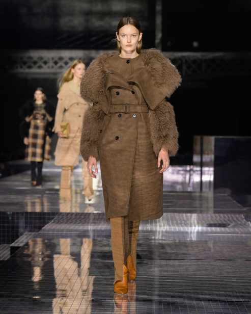 burberry-autumn_winter-2020-collection-look-1