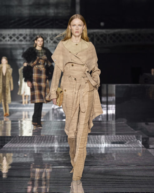 burberry-autumn_winter-2020-collection-look-2