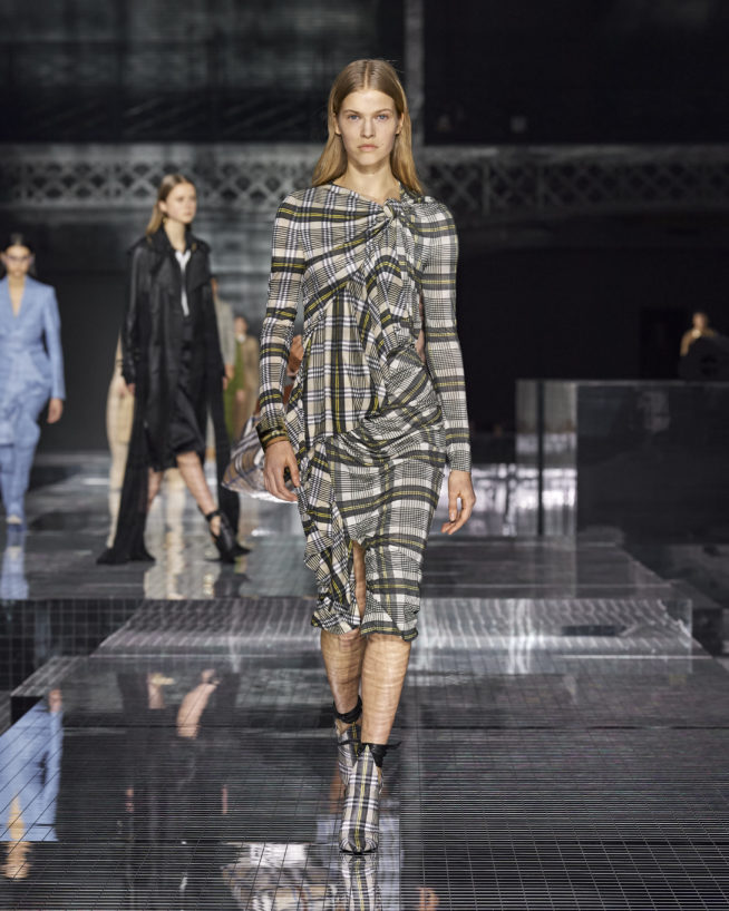 burberry-autumn_winter-2020-collection-look-22