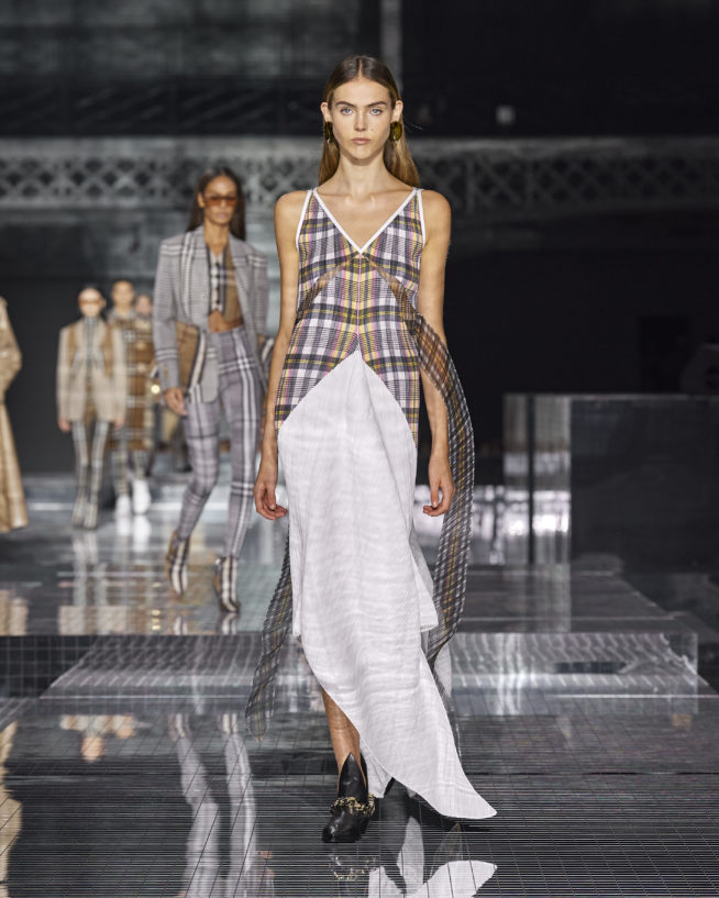 burberry-autumn_winter-2020-collection-look-43