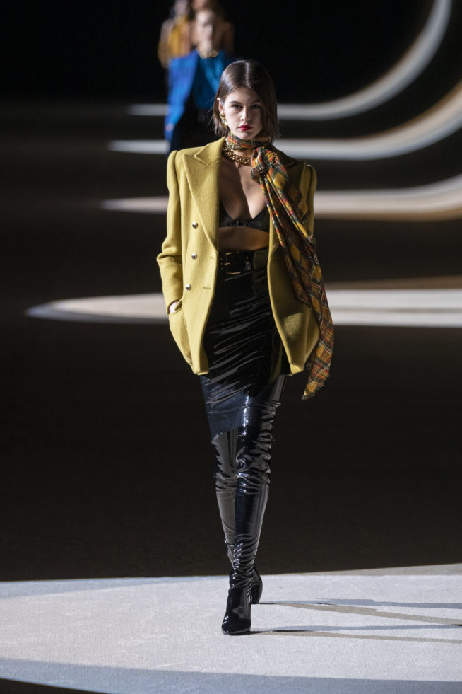 saint_laurent_winter20_runway_27_hr