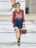 chloe-ss21-025
