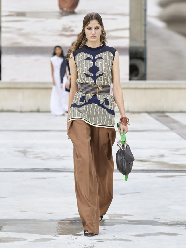 chloe-ss21-030