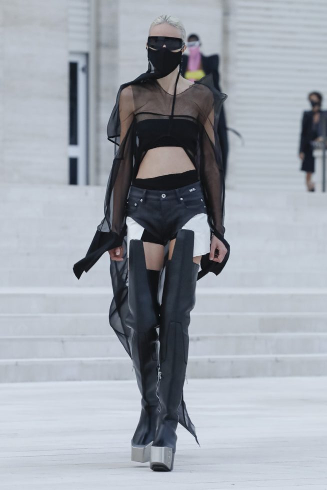 rick-owens-rtw-ss21-0039
