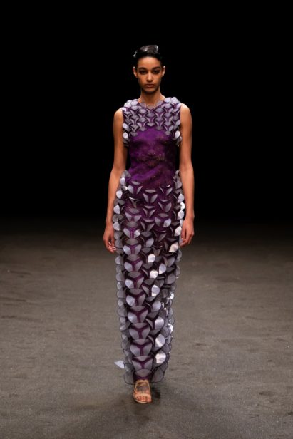 00015-iris-van-herpen-couture-spring-21-credit-gio-staiano