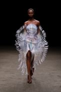 00017-iris-van-herpen-couture-spring-21-credit-gio-staiano