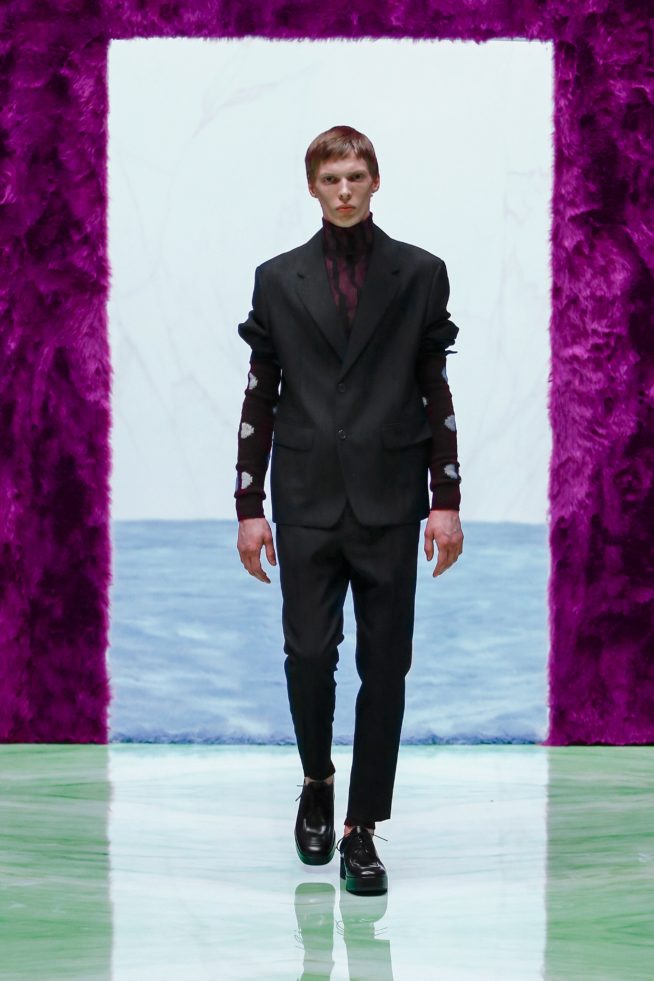 00041-prada-mens-fw-21