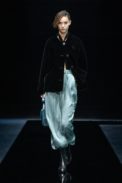 00014-giorgio-armani-rtw-fall-21