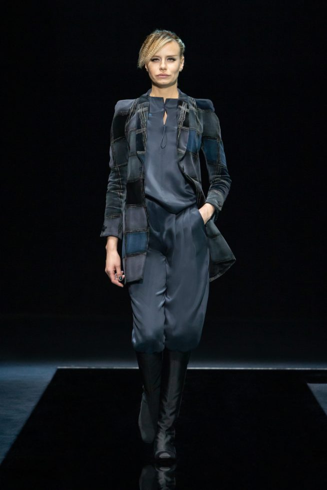 00018-giorgio-armani-rtw-fall-21