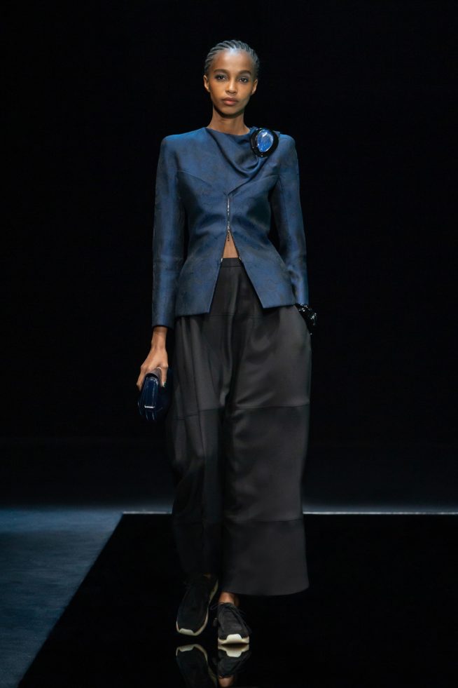 00021-giorgio-armani-rtw-fall-21