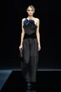 00025-giorgio-armani-rtw-fall-21