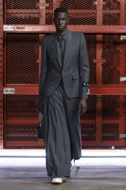 00035-off-white-spring-21