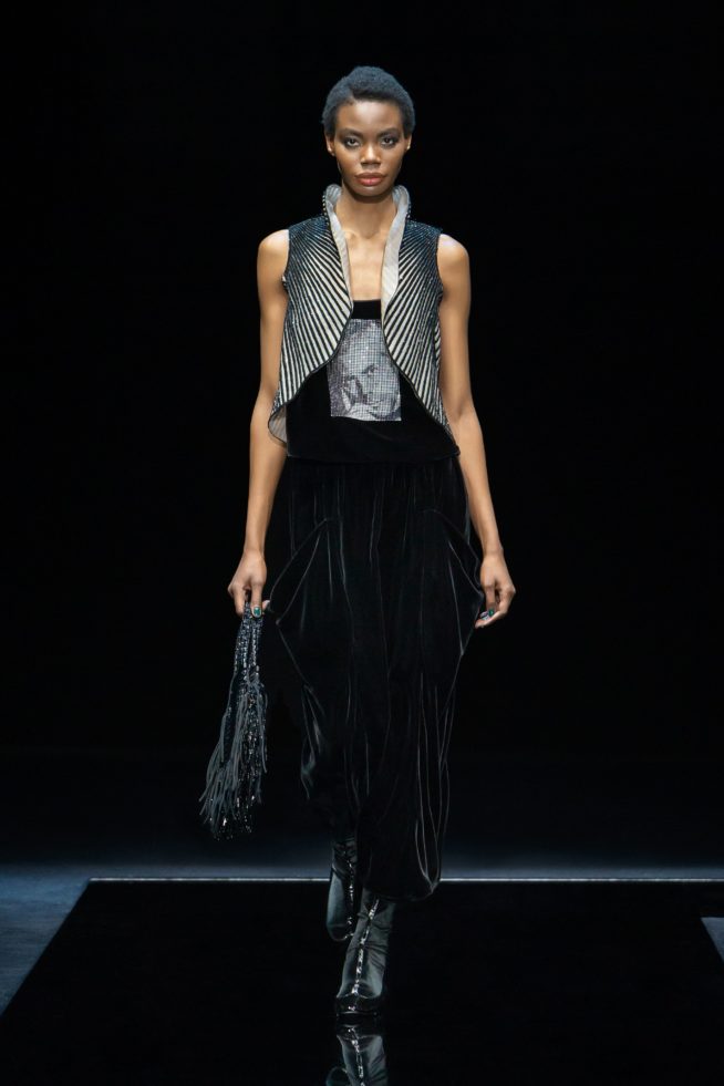 00051-giorgio-armani-rtw-fall-21