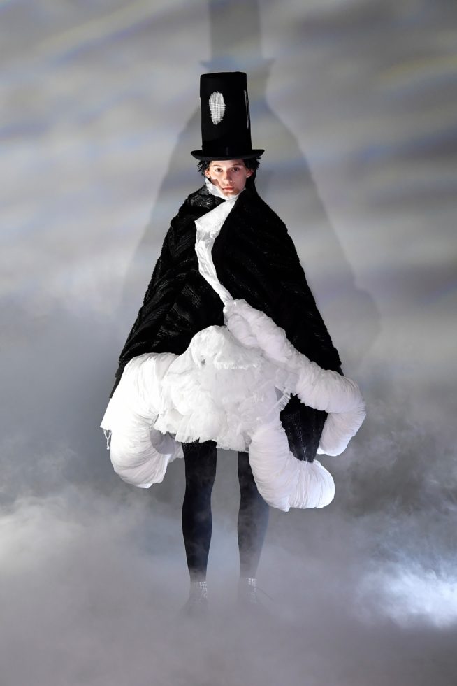 00001-comme-des-garcons-fall-21