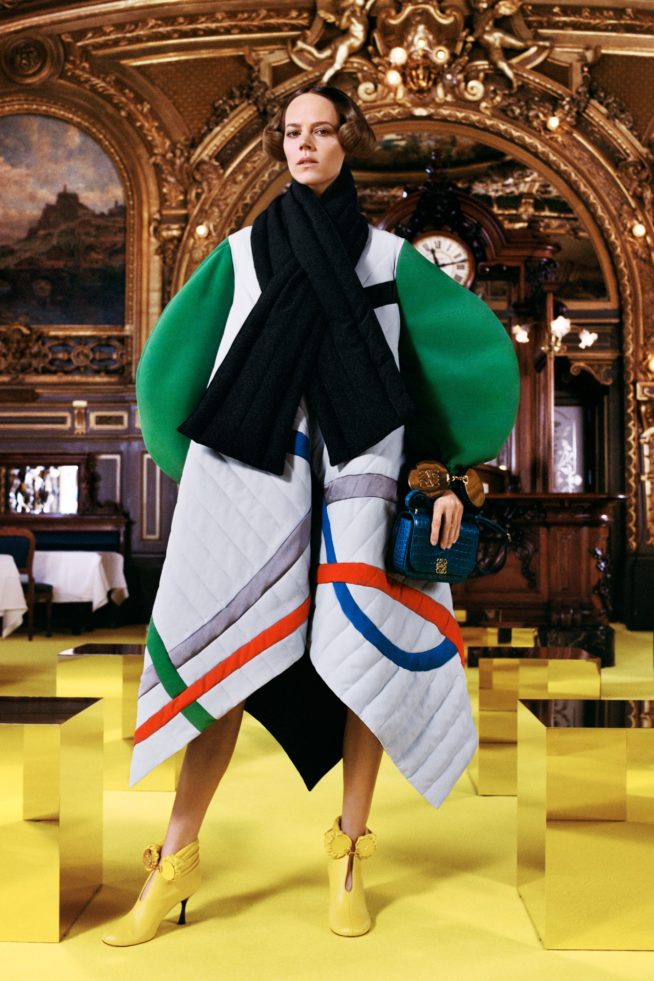 00001-loewe-rtw-fall-21