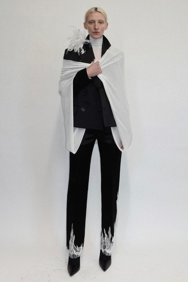 00001-peter-do-rtw-fall-21-credit-yiru-wang
