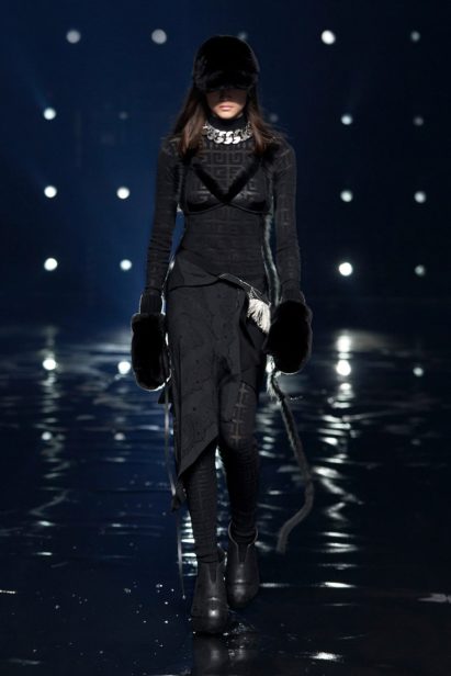 00002-givenchy-rtw-fall-21