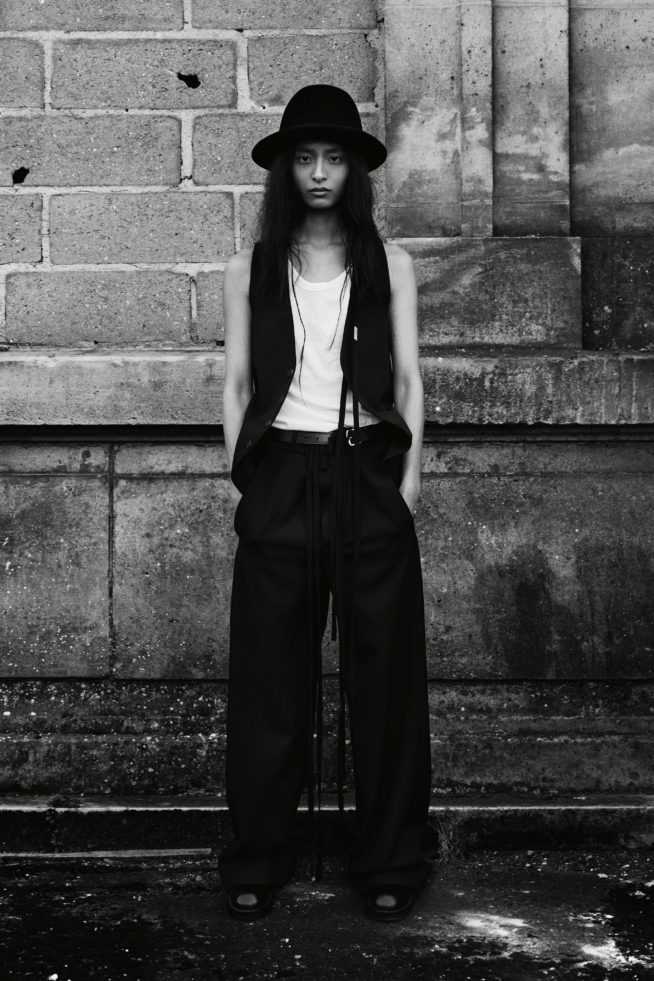 00006-ann-demeulemeester-fall-21-rtw-credit-willy-vanderper
