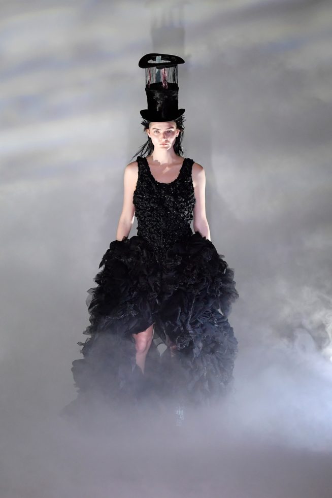 00006-comme-des-garcons-fall-21
