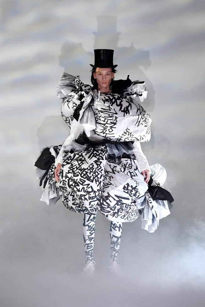 00008-comme-des-garcons-fall-21