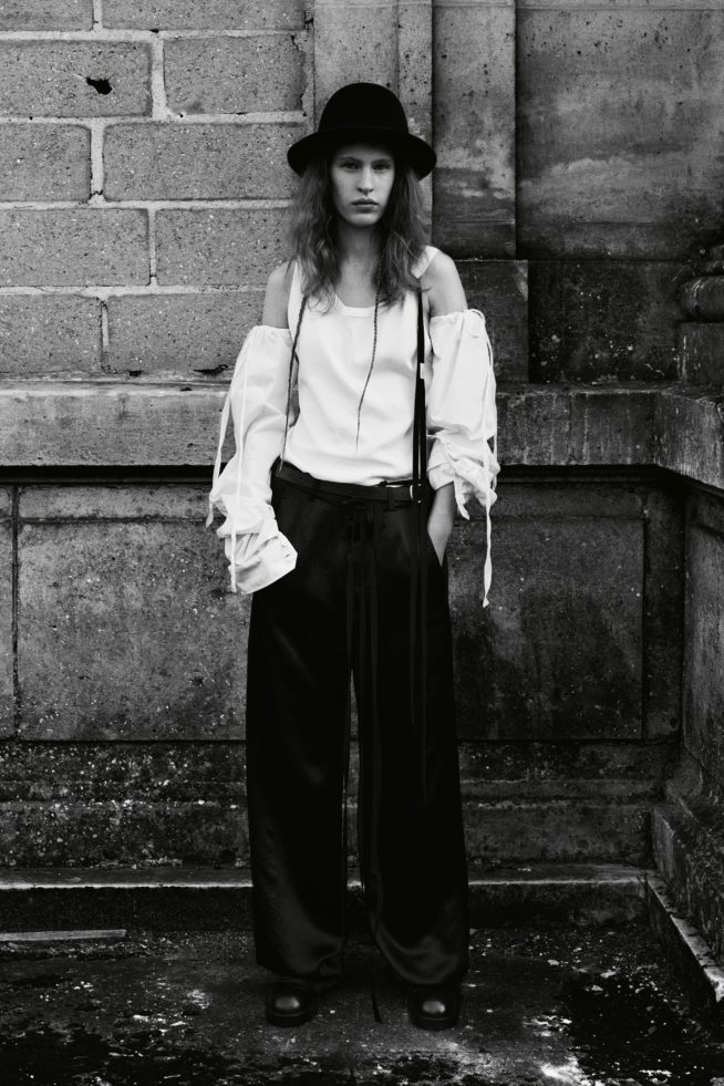 00013-ann-demeulemeester-fall-21-rtw-credit-willy-vanderper