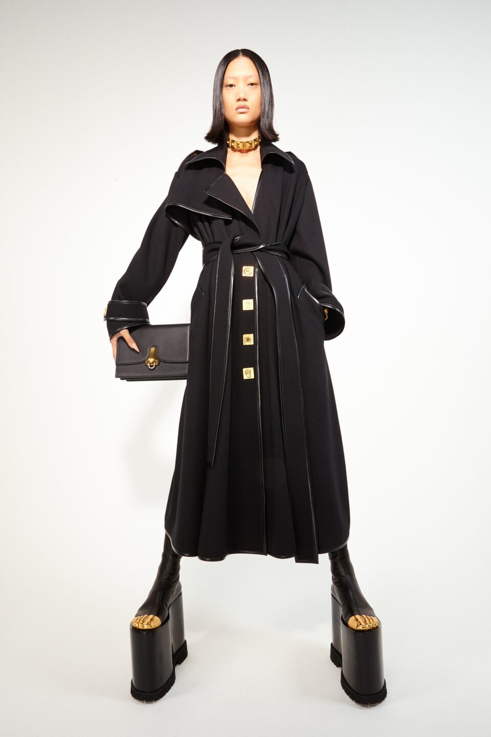 00018-schiaparelli-rtw-fall-21-credit-daniel-roseberry