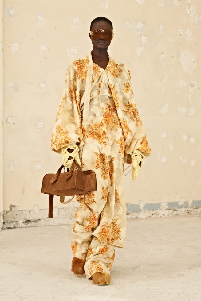 00020-acne-studios-rtw-fall-21