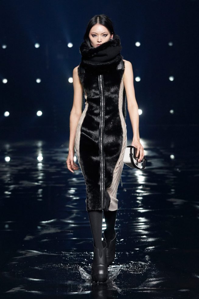 00021-givenchy-rtw-fall-21