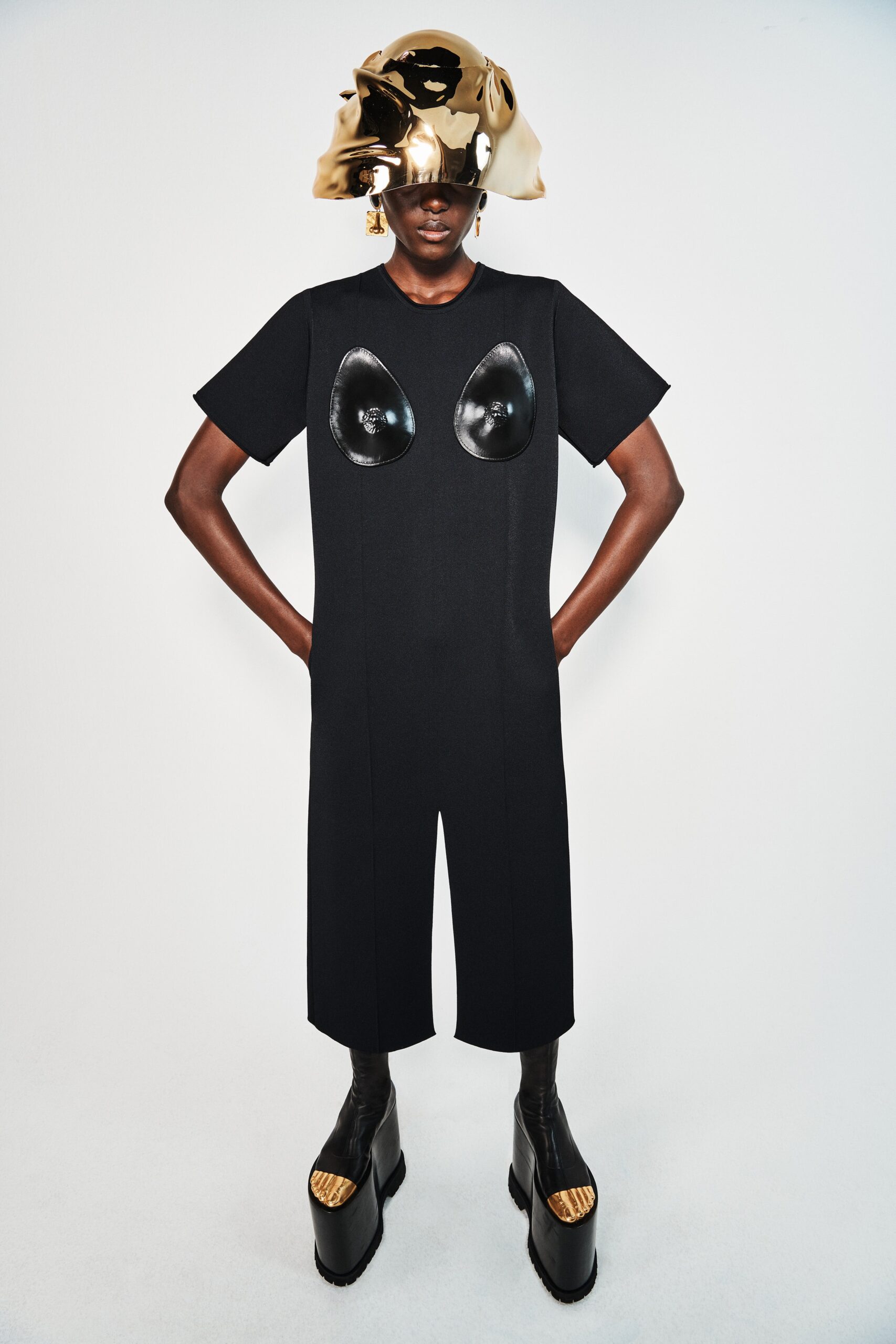 00023-schiaparelli-rtw-fall-21-credit-daniel-roseberry
