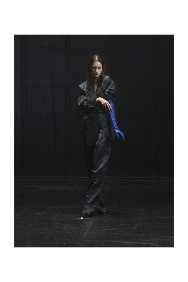 00026-dries-van-noten-fall-21-credit-casper-sejersen