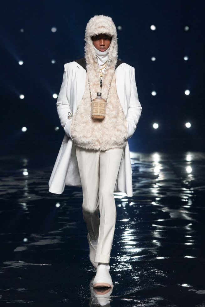 00038-givenchy-rtw-fall-21