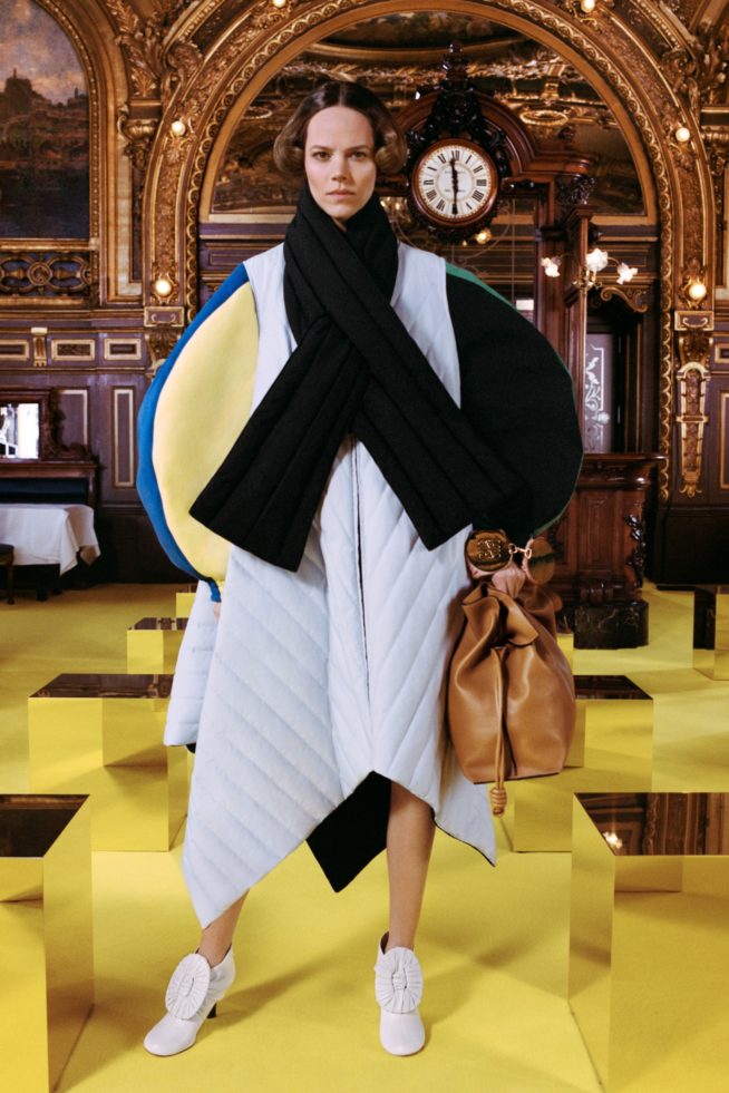 00042-loewe-rtw-fall-21