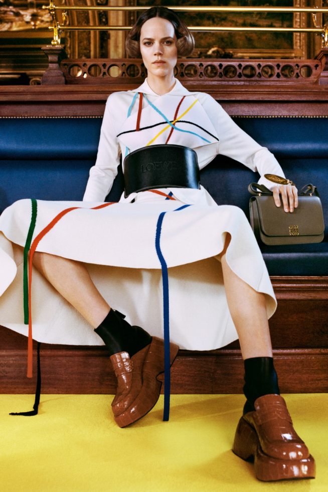 00043-loewe-rtw-fall-21