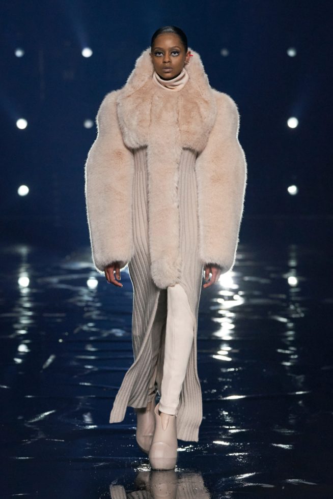 00044-givenchy-rtw-fall-21