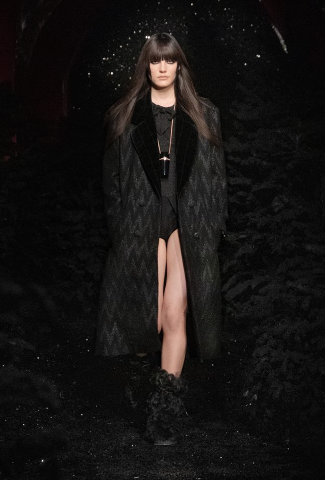 04_look_004