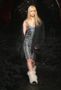 37_look_037