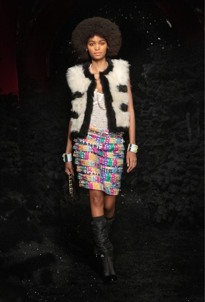 42_look_042