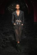 49_look_049