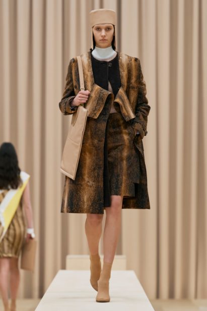 00003-burberry-fall-21