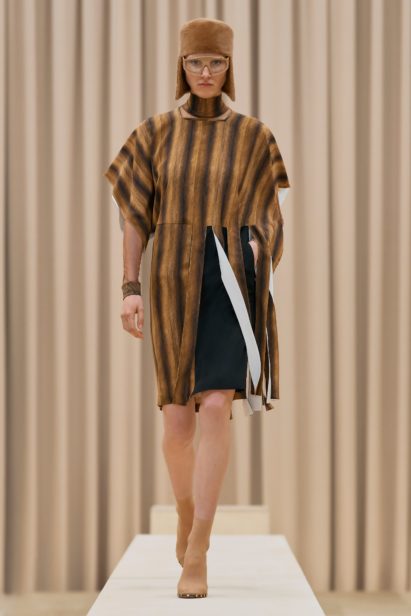 00005-burberry-fall-21