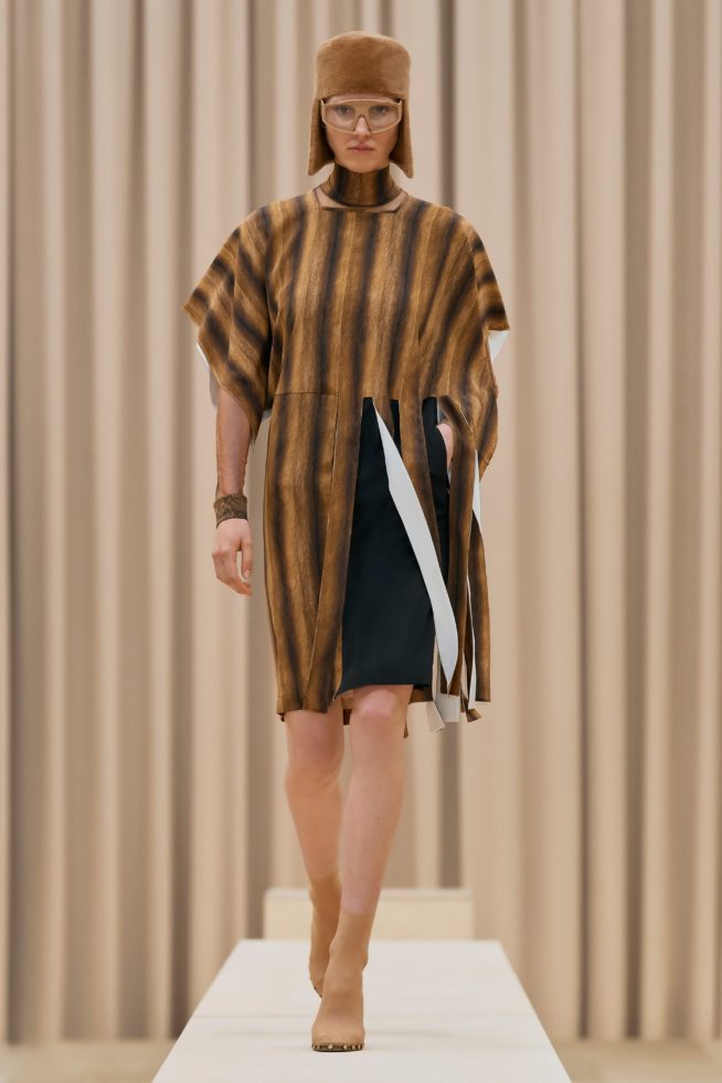 00005-burberry-fall-21