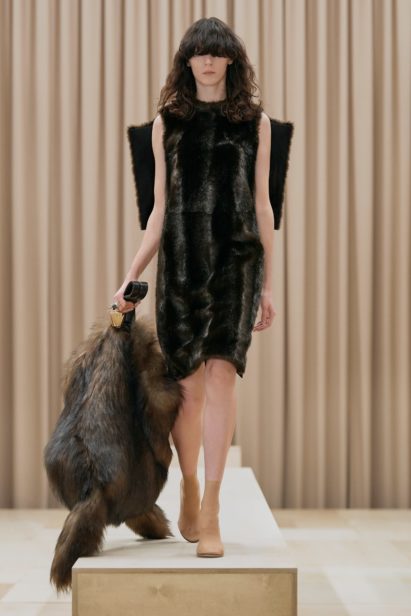 00019-burberry-fall-21