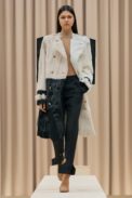 00024-burberry-fall-21