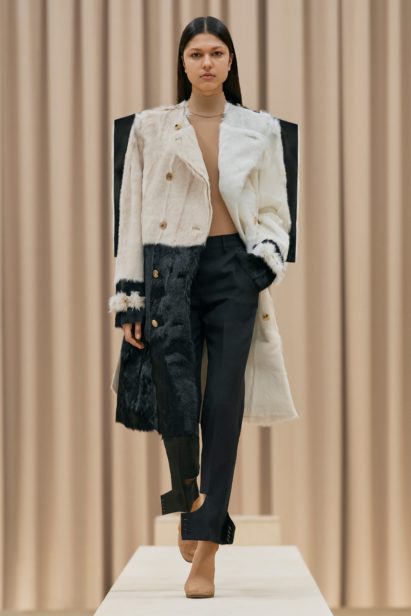 00024-burberry-fall-21