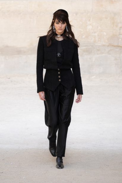 00001-chanel-resort-2022