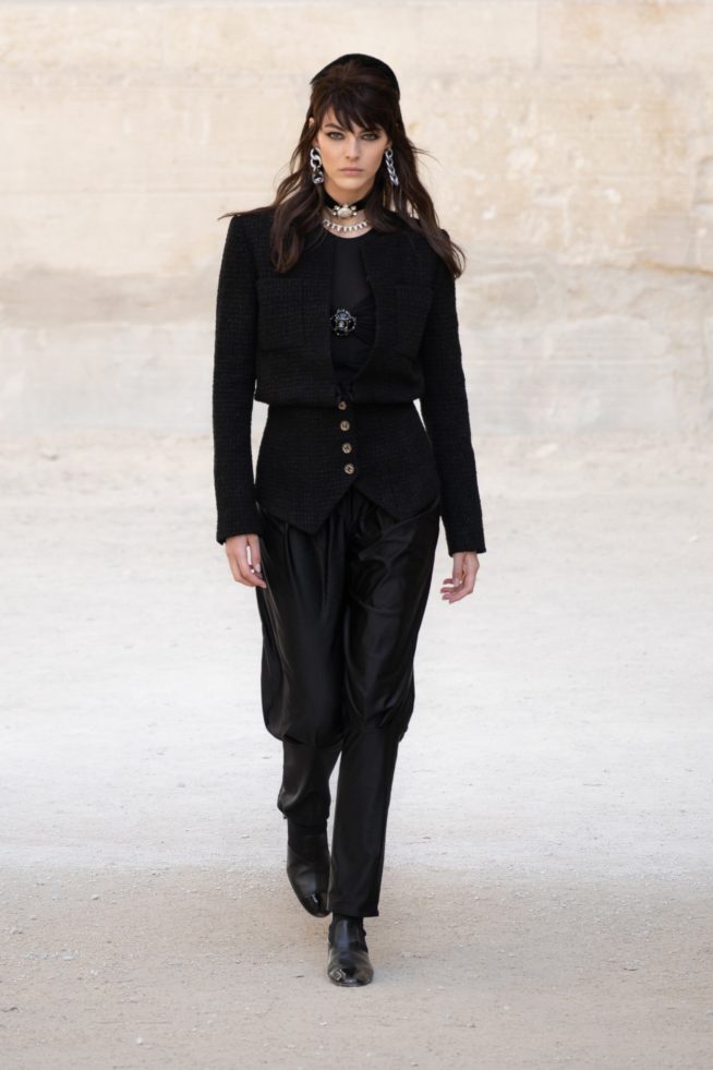 00001-chanel-resort-2022