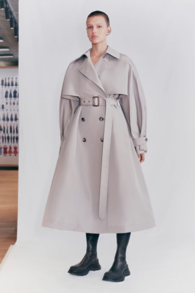 00005-alexander-mcqueen-pre-fall-21