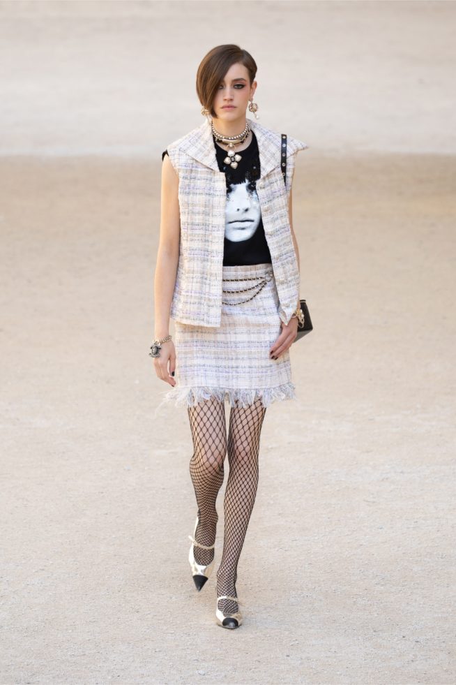 00018-chanel-resort-2022